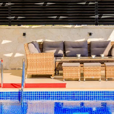 5 Star With 4 Bedrooms Antalya 1052