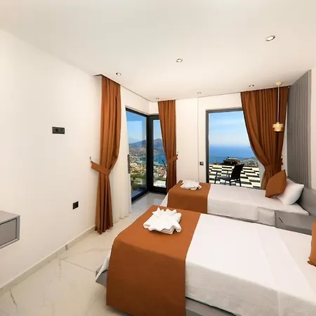 Villa 5 Star With 4 Bedrooms Antalya 1052