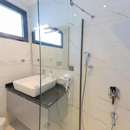 5 Star With 4 Bedrooms Antalya 1052 Villa *