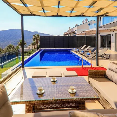 5 Star With 4 Bedrooms Antalya 1052 * Kalkan