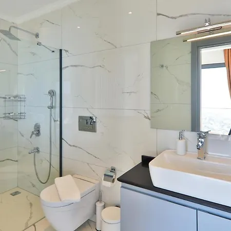 Villa 5 Star With 4 Bedrooms Antalya 1052