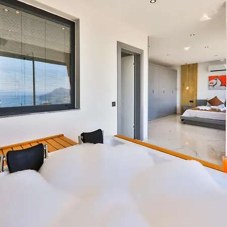 5 Star With 4 Bedrooms Antalya 1052
