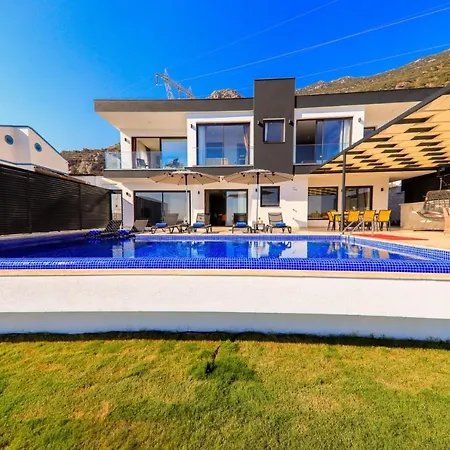 5 Star With 4 Bedrooms Antalya 1052 빌라 칼칸